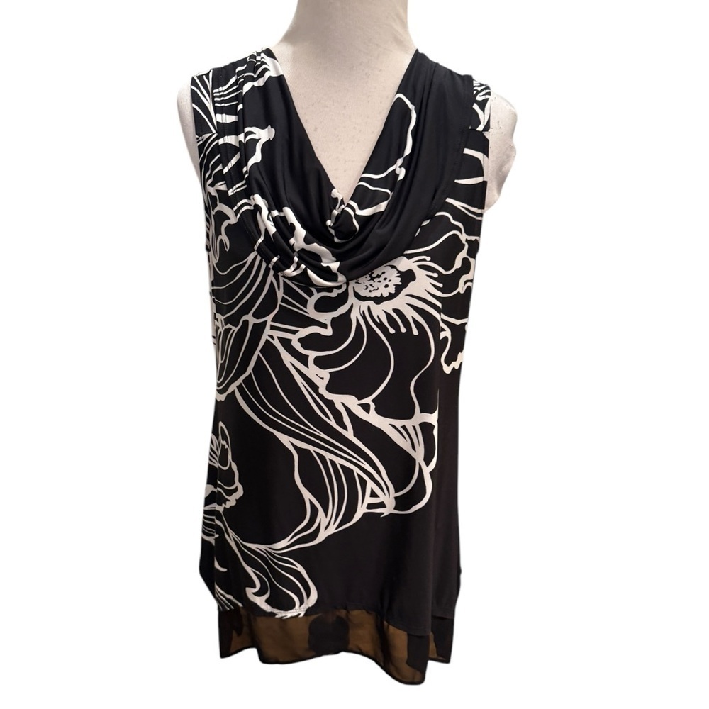 JM Collection Black & White Mesh-Hem Tropical Floral Printed Top. Macy's Size L